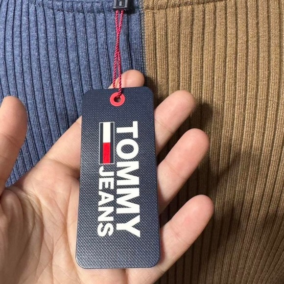 Tommy Jeans Colorblock Rib Knit Cardigan NWT Women's XL Logo Button Sweater - Picture 5 of 8